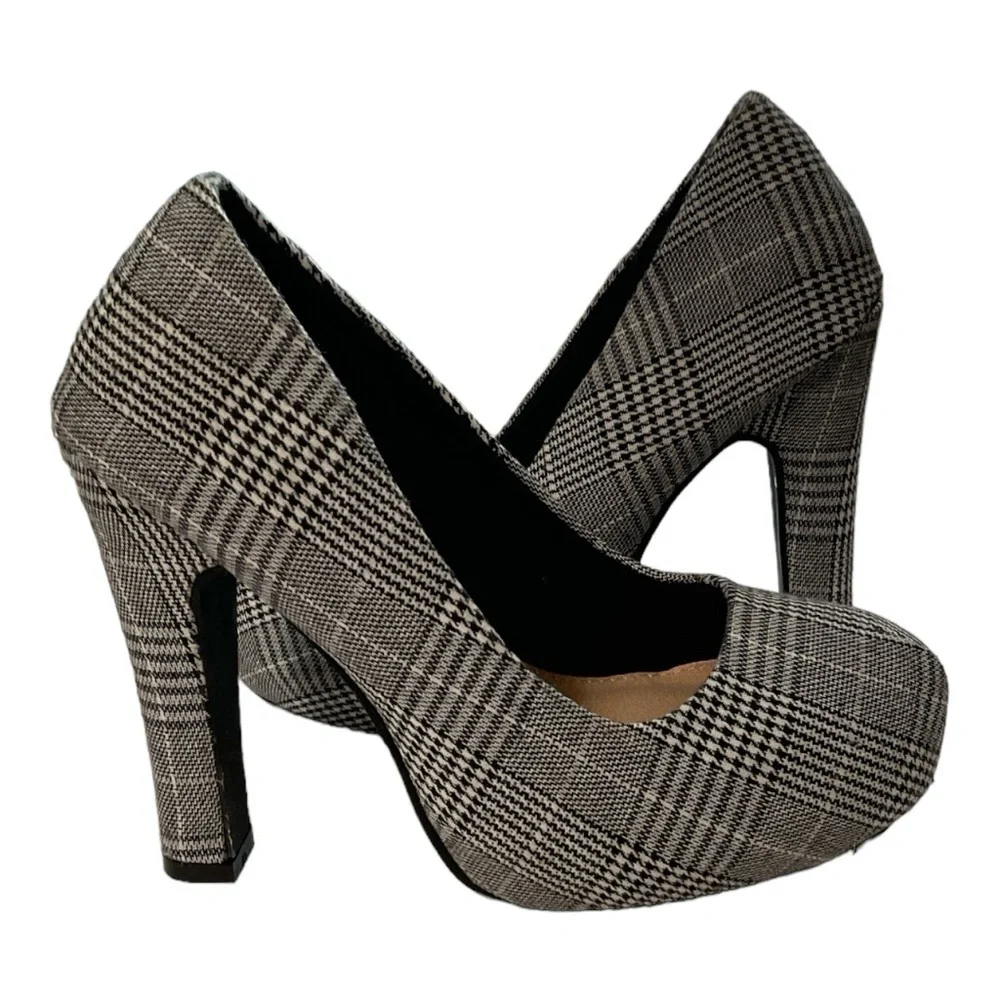 Torrid Block Heel Platform Pump Size 6.5 NWT‎